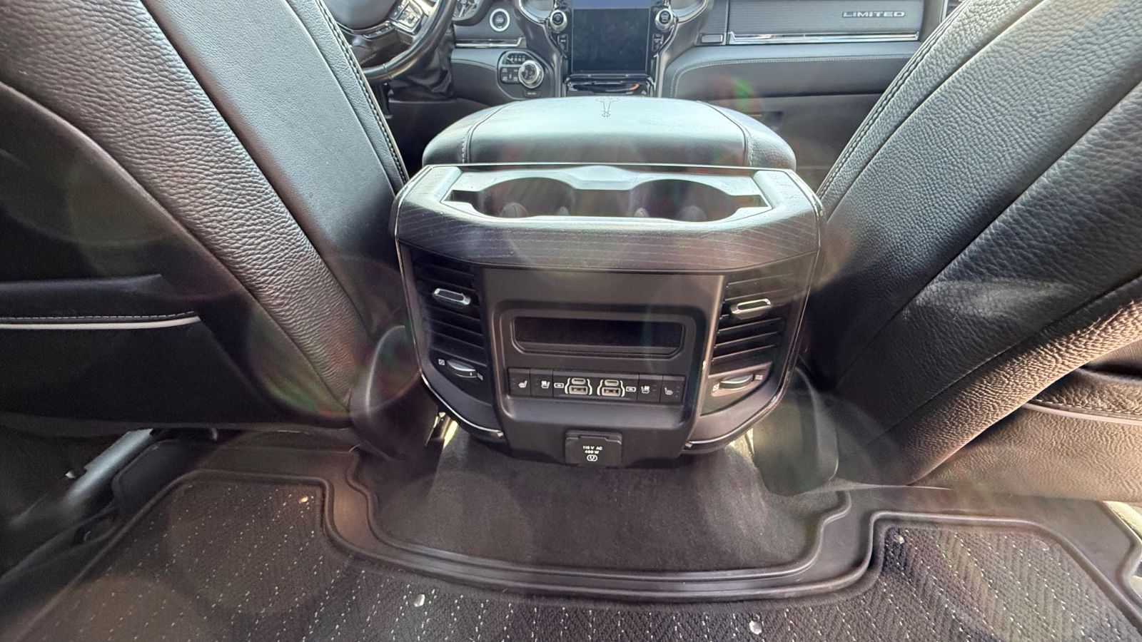 Fahrzeugabbildung Dodge RAM Limited Night Edition RAM BOX