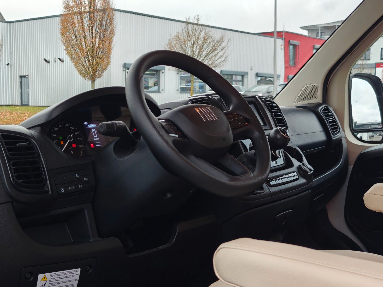 Fahrzeugabbildung XGO Dynamic 39 Lounge - SAT, TV, Markise 4m, Kamera