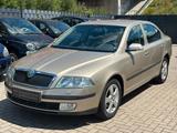 Skoda Octavia 1.9 TDI PD 77Kw Lim. Elegance - Skoda Octavia: Limousine, 1.9