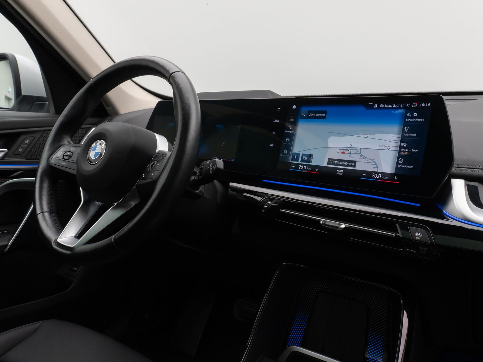Fahrzeugabbildung BMW X1 xD20d xLine 360°Panorama HUD DAB Komfort AHK