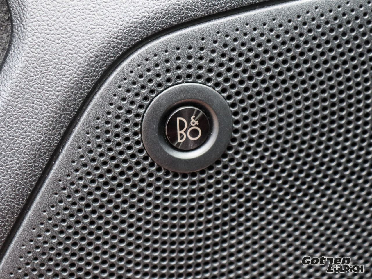 Fahrzeugabbildung Ford Focus Turnier ST-Line 2.0 TDCi Navi Pano LED PDC