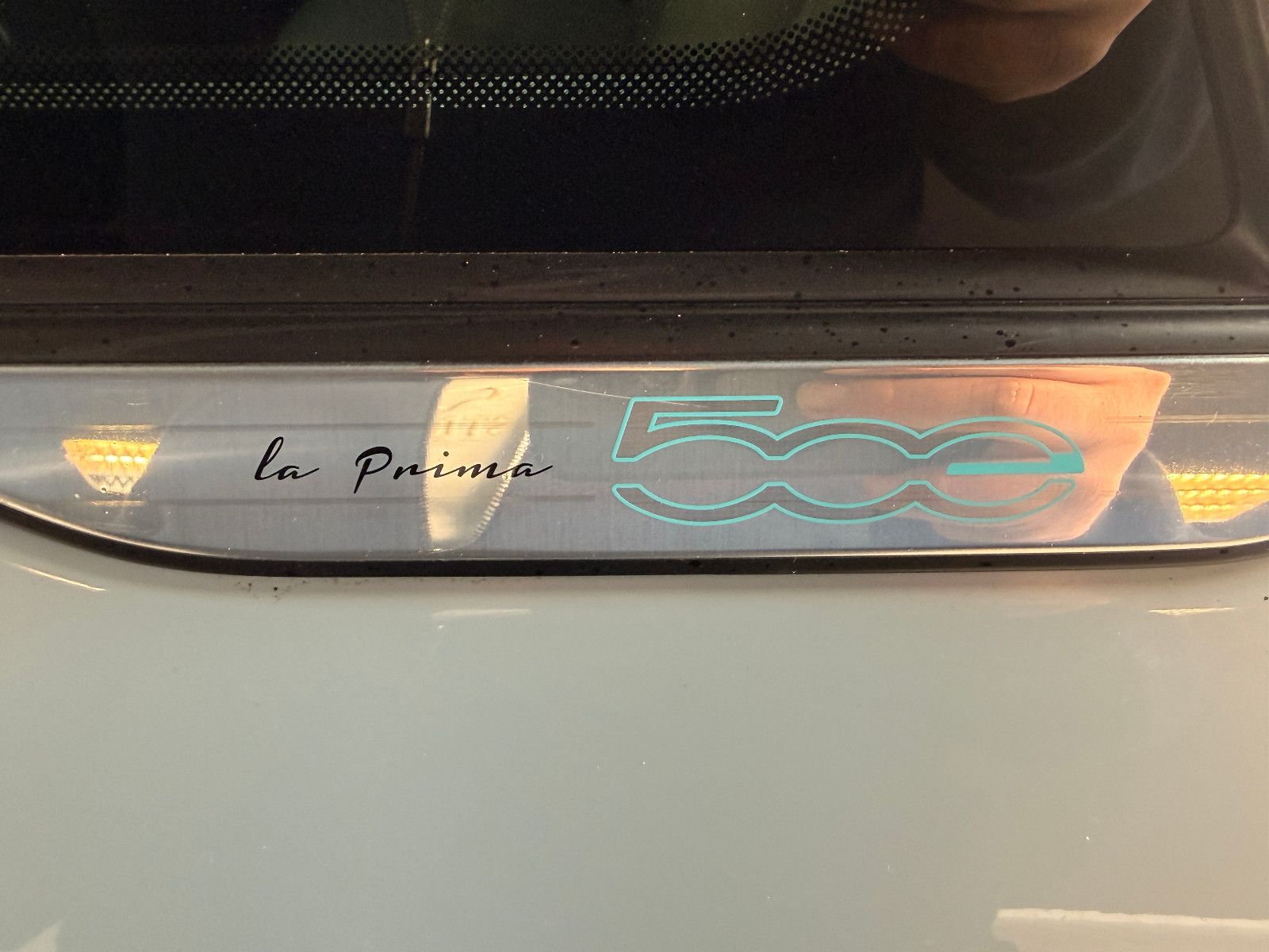 Fahrzeugabbildung Fiat 500e/ 3+1 /LA PRIMA/APPLE/NAVI/KAMERA/LED/LEDER