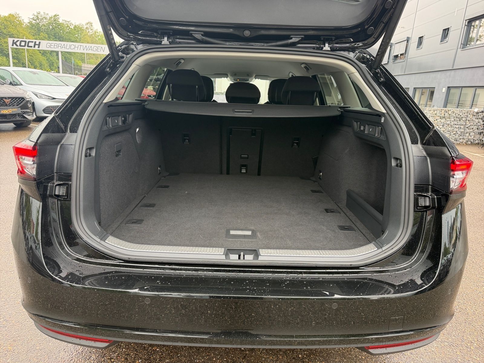 Skoda Superb Combi 2.0 TSI Selection 4x4 AHK Navi LED foto 15