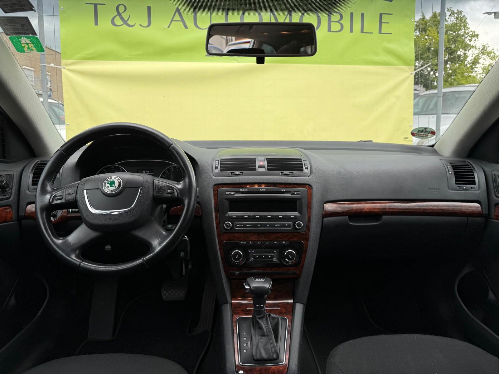 Skoda Octavia 2009 — photo 10