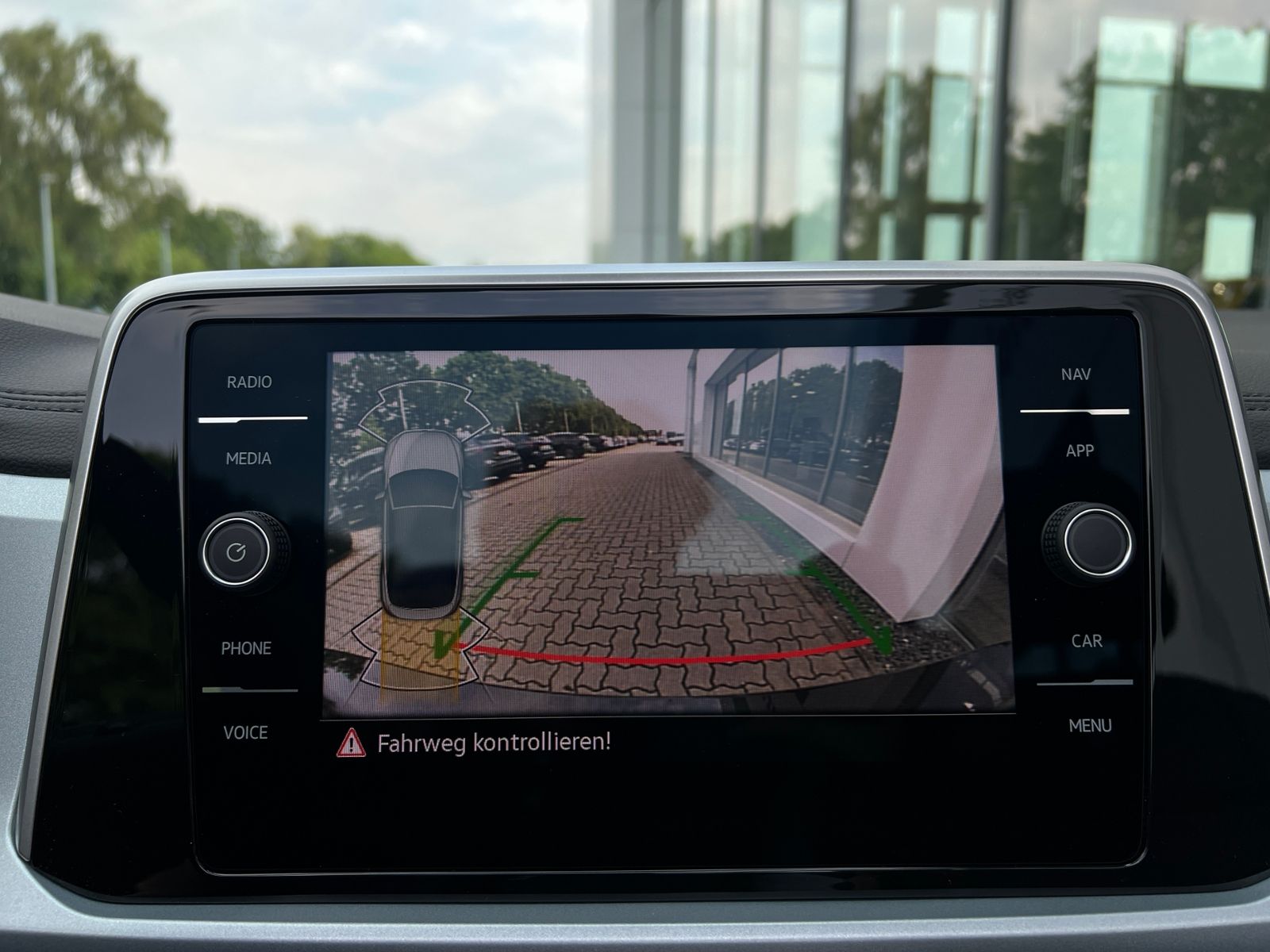 Fahrzeugabbildung Volkswagen T-Roc Cabriolet  ENERGY 1.5 TSI DSG *AHK, Navi,