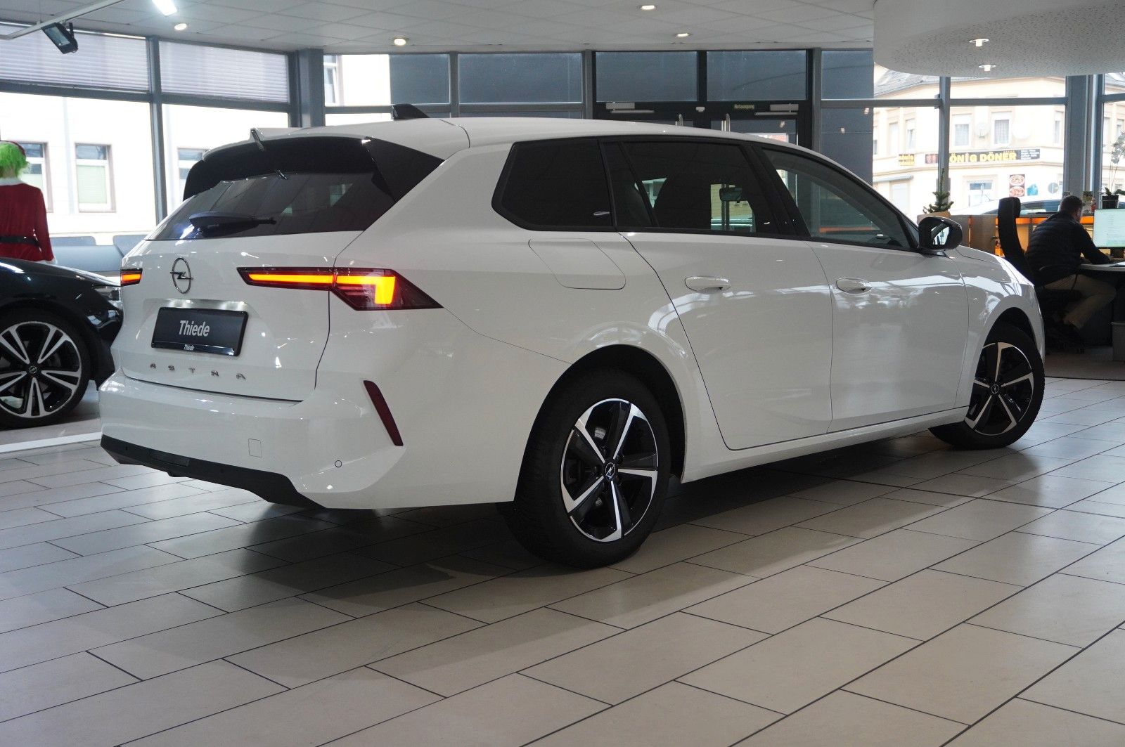 Fahrzeugabbildung Opel Astra L ST 1.5D EDITION NAVI/LED/SHZ/SPORT/DAB+