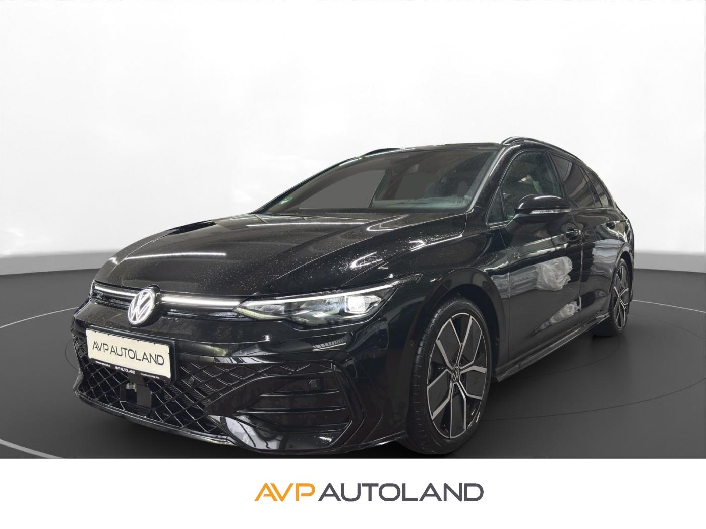 Volkswagen Golf VIII Variant 1.5 eTSI DSG R-Line | AHK |