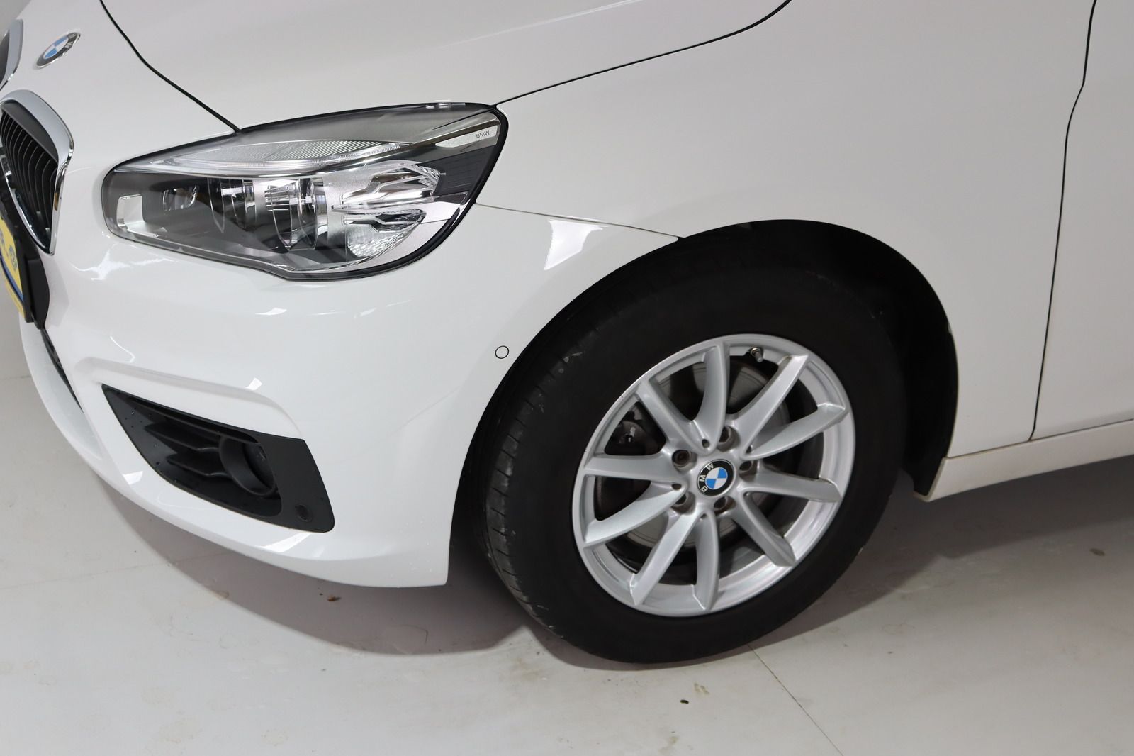 Fahrzeugabbildung BMW 218 i Active Tourer LED * Navi * PDC * Sitzhzg.