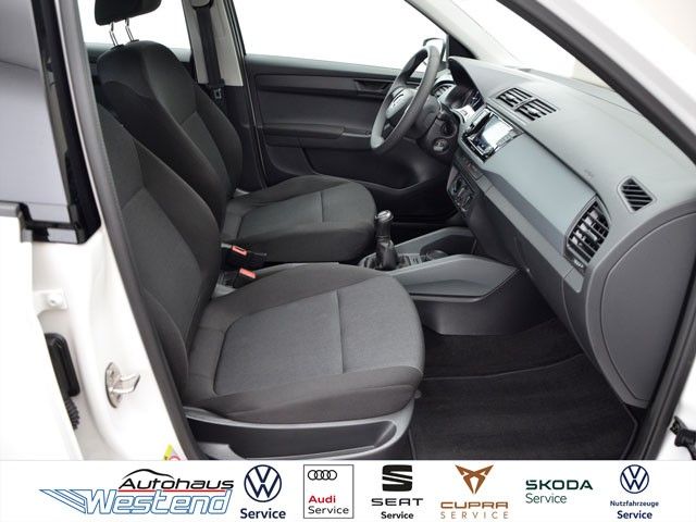 Fahrzeugabbildung SKODA Fabia Combi Active 1.0l TSI 70kW 5-Gang Klima PD