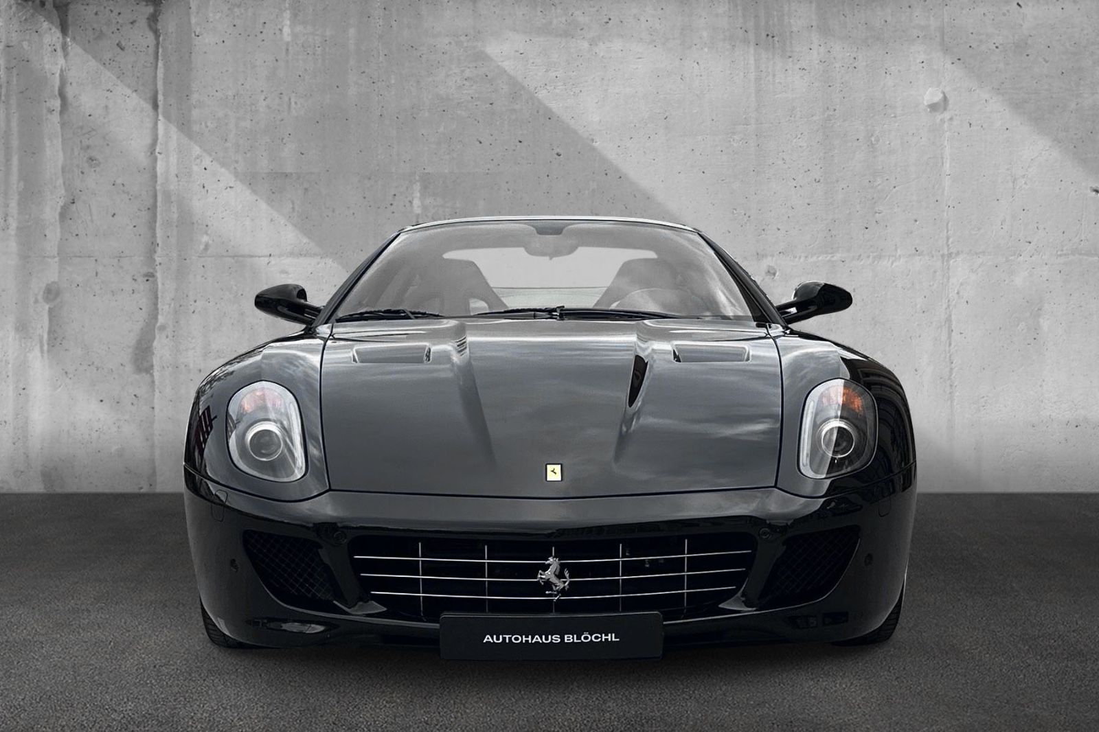 Fahrzeugabbildung Ferrari 599 GTB F1*Challenge Felgen*Embleme