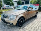 Mercedes-Benz Mercedes 220 CDI Top Zustand - Mercedes-Benz 220 aus 2009