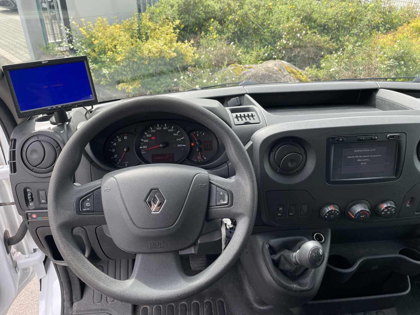 Fahrzeugabbildung Renault Master 2.3 dCi / France Elevateur 121FT, 12m