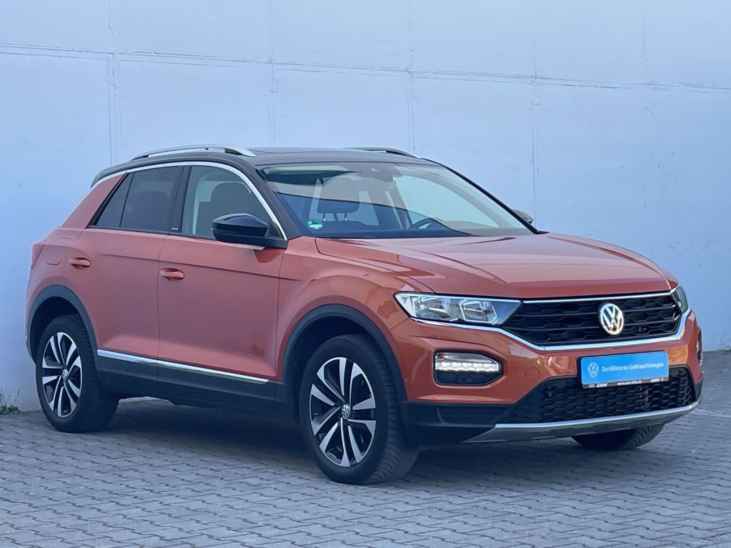 T-Roc 1.6TDI IQ.DRIVE AHK/Pano/ACC/el.Heckklappe