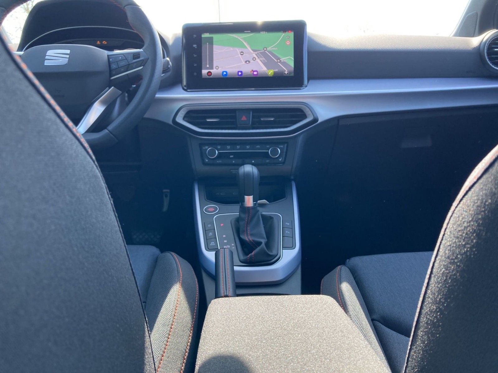 SEAT Arona FR 1.0 TSI DSG 85kW/115 PS - Image 12