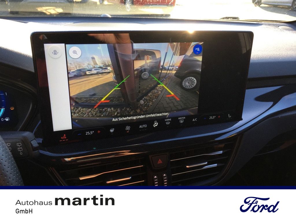 Fahrzeugabbildung Ford Focus 1.0 EcoBoost ST-Line X S/S EURO FACEL. LED