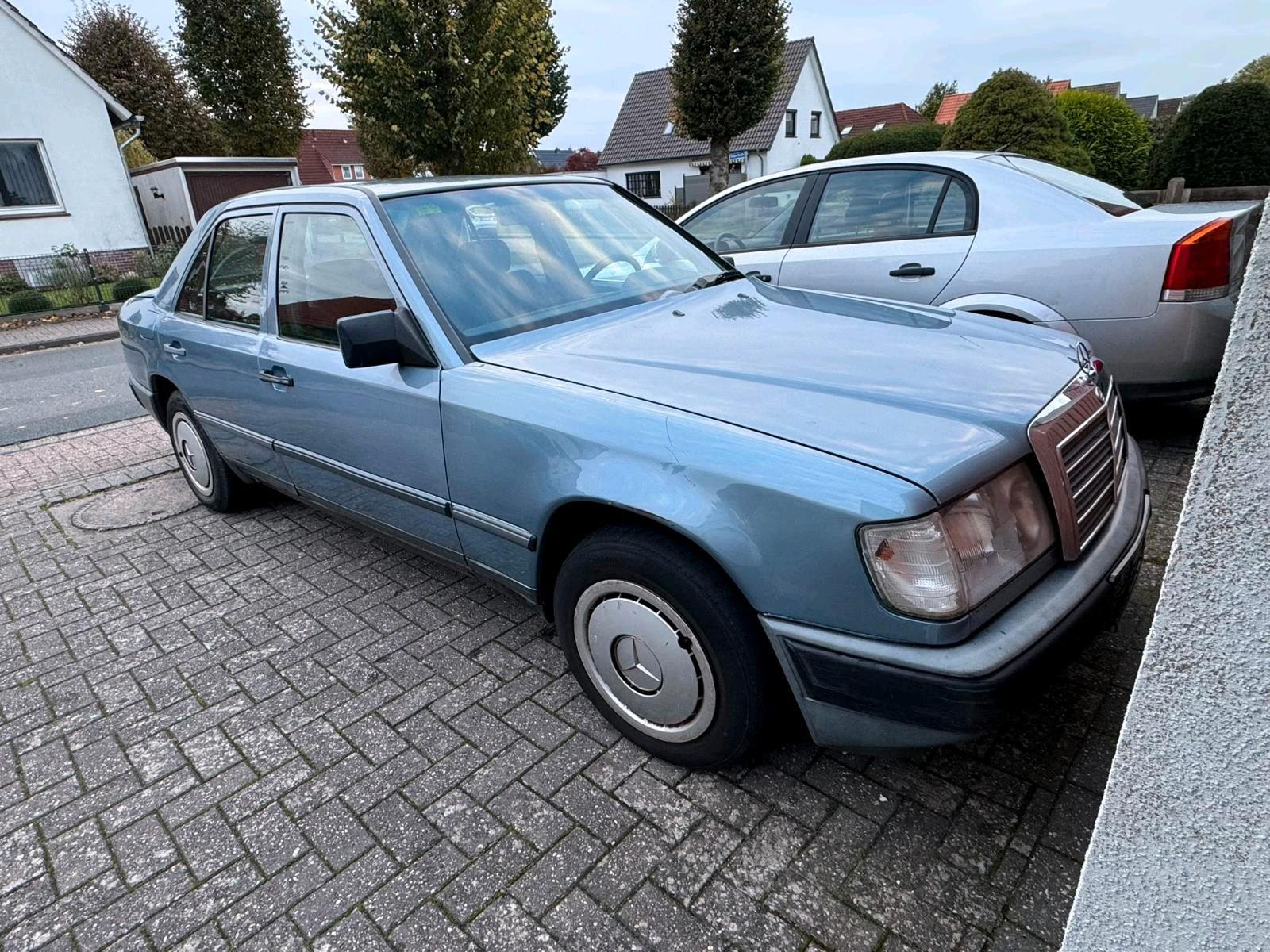 Mercedes-Benz 300
