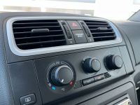 SKODA Roomster 1.6 16V Style KLIMA AUX 8FACH SCHECKH. bei Autohaus Landmann & Maier OHG