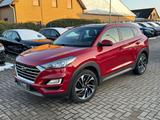 Hyundai Tucson, Aut., Pano, Kamera, Navi, AHK, 4x Sitzh. - rote Hyundai TUCSON