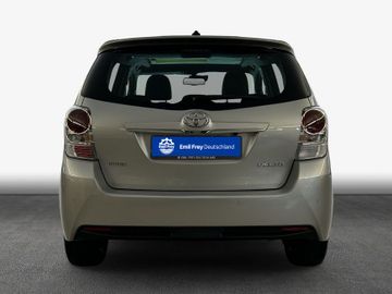 Toyota Verso - 5