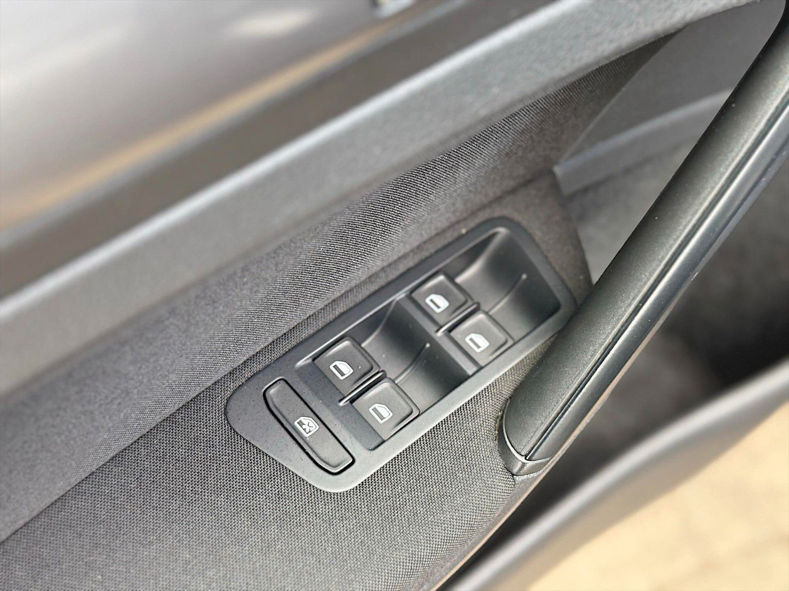 Fahrzeugabbildung Volkswagen Golf VII Variant Trendline BMT *Touch*Sitzhzg*