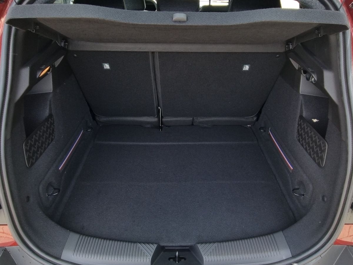 Fahrzeugabbildung Renault R 4 E-Tech elektrisch Evolution 150 Comfort Rang