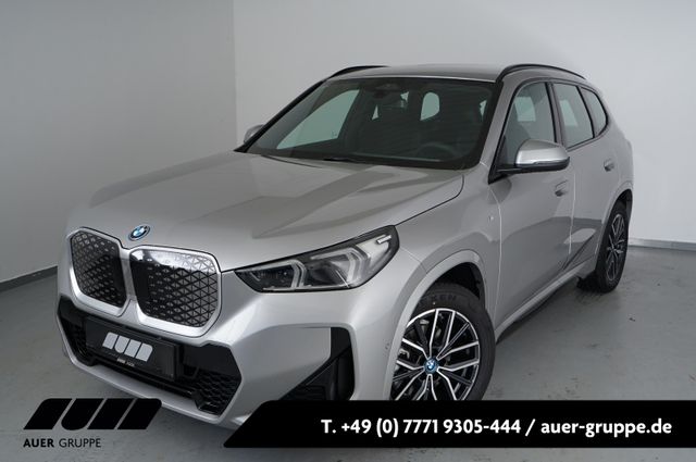 BMW iX1 eDrive 20 Elektroauto (M-Sport LED AHK ACC)