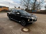 Mitsubishi L200 Automat*Top Doppelkabine 4WD*360°Kam*AHK* - Mitsubishi L200: Pickup