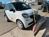 Mercedes-Benz Smart 453 Winterdienst m. Schneepflug/Heckstreu. - Transporter/Lkw bis 7,5t Schneepflug