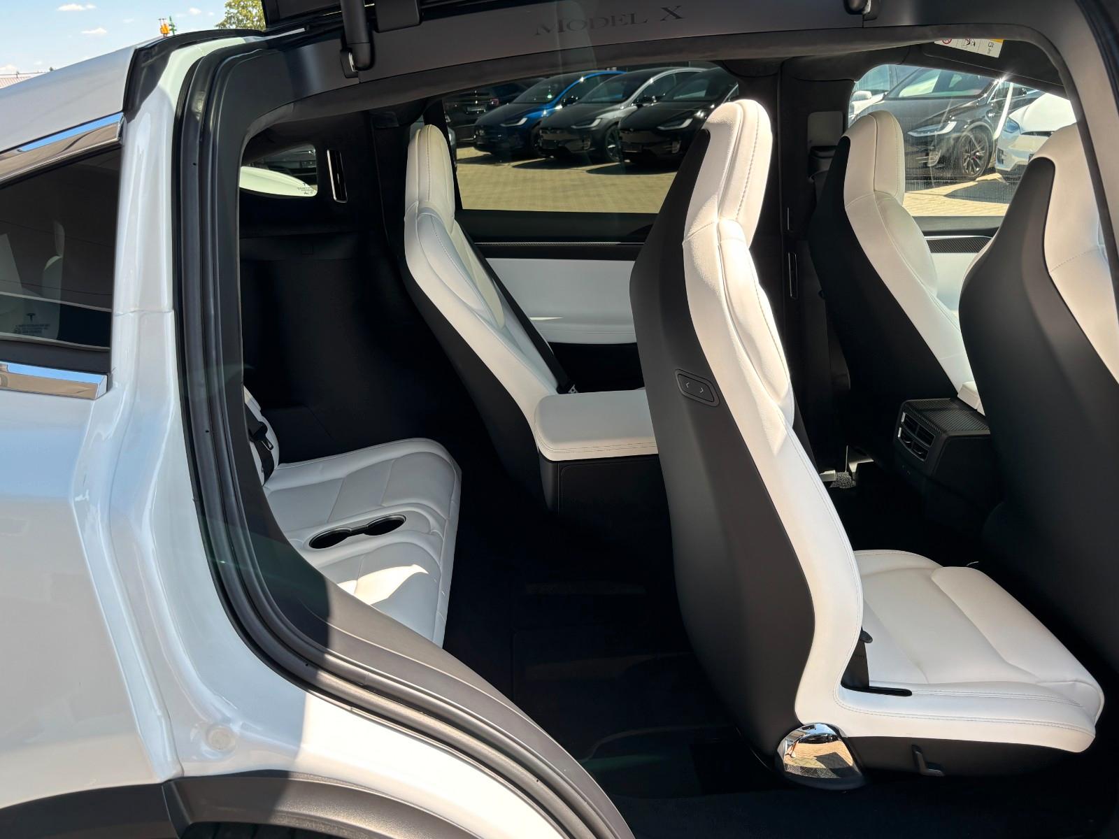 Tesla Model X 100D – 525 ch – 6 places – Autopilot 3