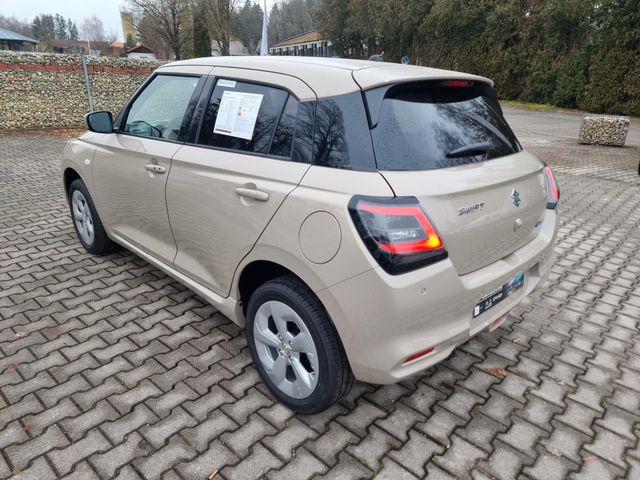 Suzuki SWIFT 1.2 Dualjet Comfort Allgrip Hybrid 4x4