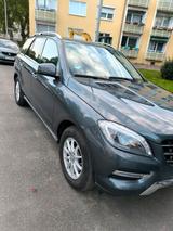 Mercedes-Benz MERCEDES ML 350 DIESEL BLUETEC 4 MATIC - Mercedes-Benz ML 350 in Frankfurt (Main)