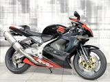 Aprilia RSV 1000 - APRILIA RSV1000R