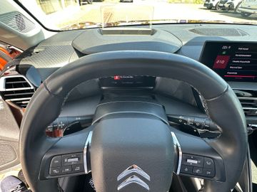 Citroën C4 PT130 EAT8 Shine | PDach - RCam - Navi - SH