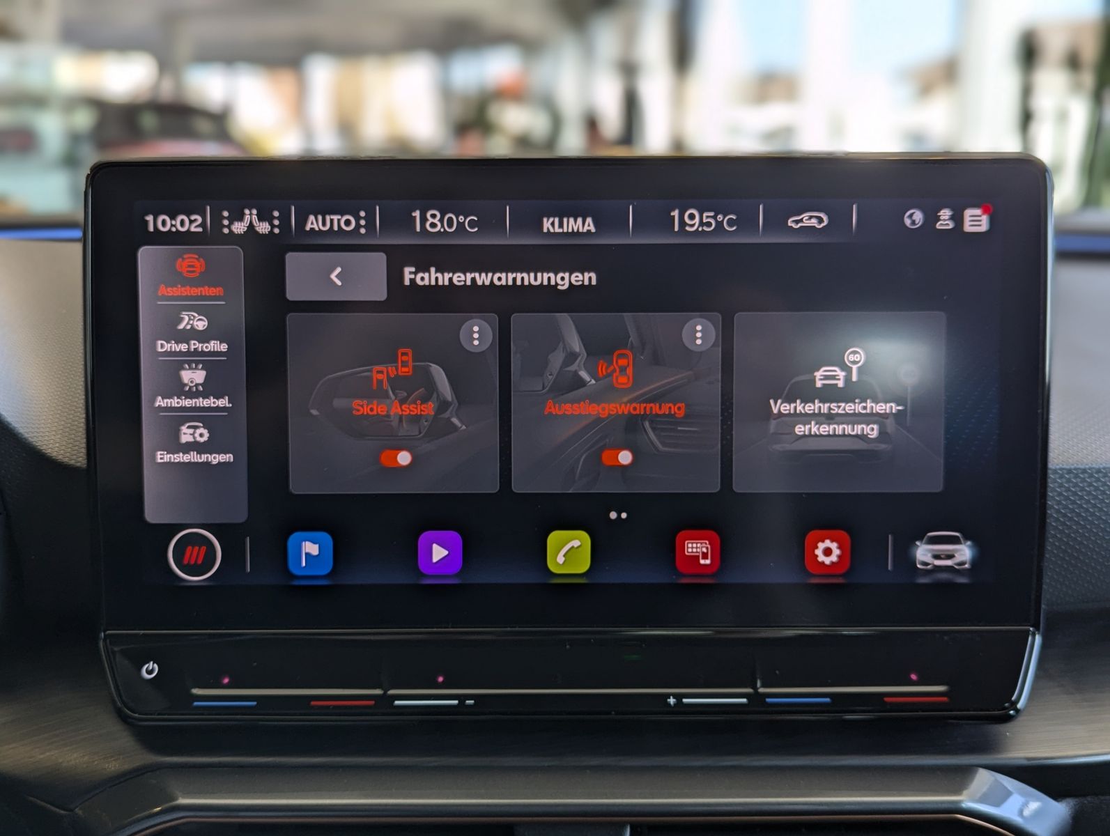 Fahrzeugabbildung CUPRA Leon 1.5 TSI DSG ACC Full-Link Matrix Navi Cam