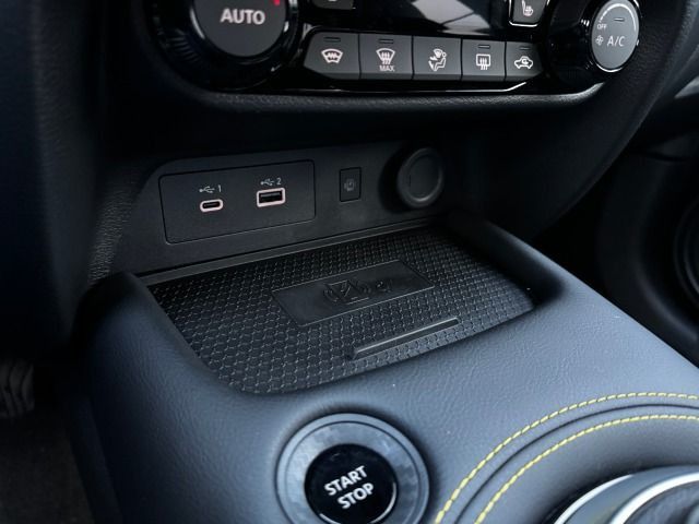 Fahrzeugabbildung Nissan Juke 1.6 Hybrid N-Sport*TechoPack*19Zoll*MJ24