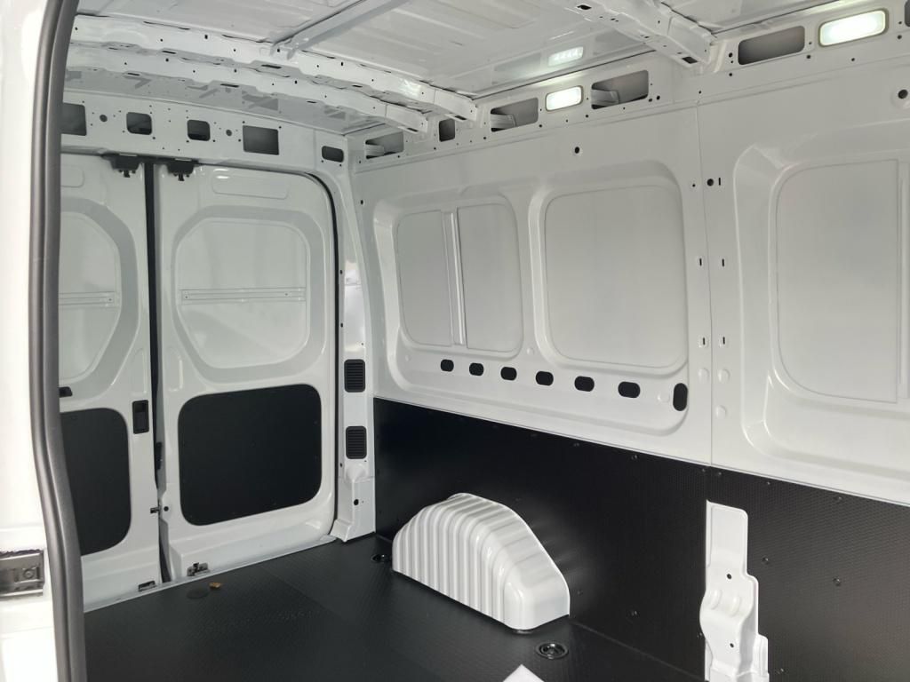 Fahrzeugabbildung Maxus Deliver9 2.0 Diesel 108 kW L3H2 Frontantrieb