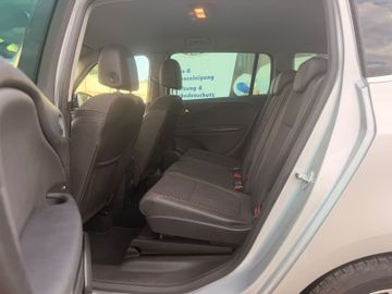 Opel Zafira - 12