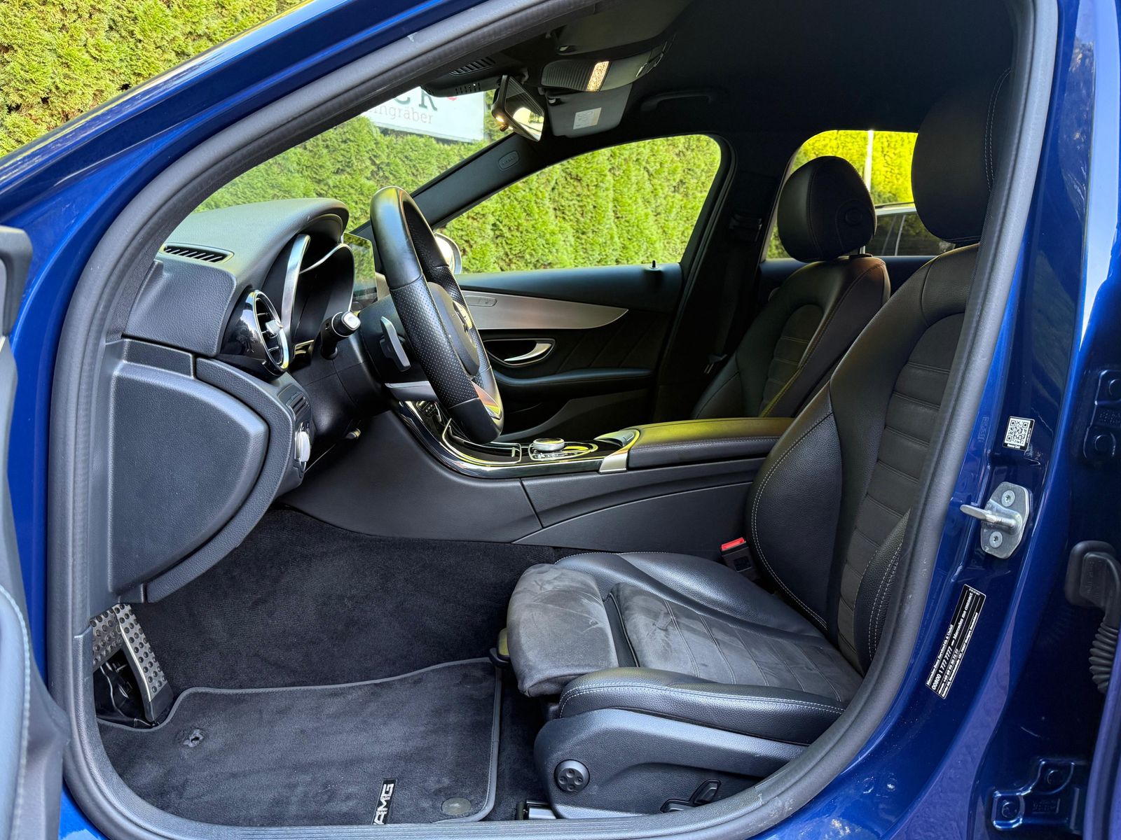 Vehicle illustration Mercedes-Benz C 200 d T 9G AMG Line LED+NAV+SHZ+ALCA+PARK+TEMP