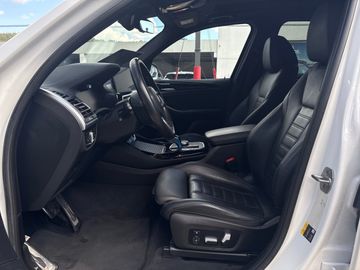 BMW iX3 M SPORT Gestiksteuerung Head-Up HK HiFi DAB