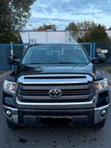 Toyota Tundra 5.7 IFORCE 4x4 - Toyota Tundra mit Benzin-Antrieb: Geländewagen, 5.7