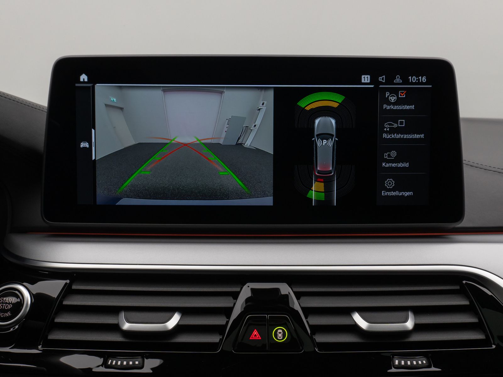Fahrzeugabbildung BMW 520d xD Panorama Massage HUD H/K Individual-Voll