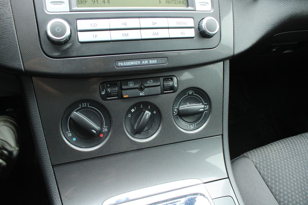 VW Passat Variant – Bild 14 von 23