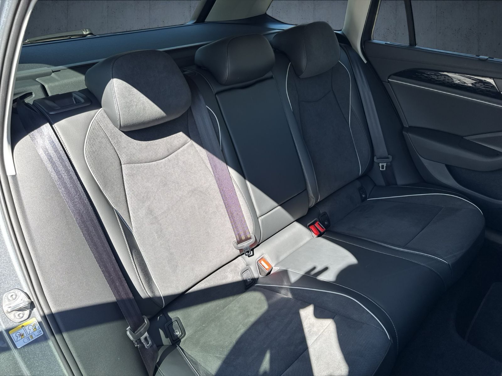 Volkswagen Passat Variant - Bild 18