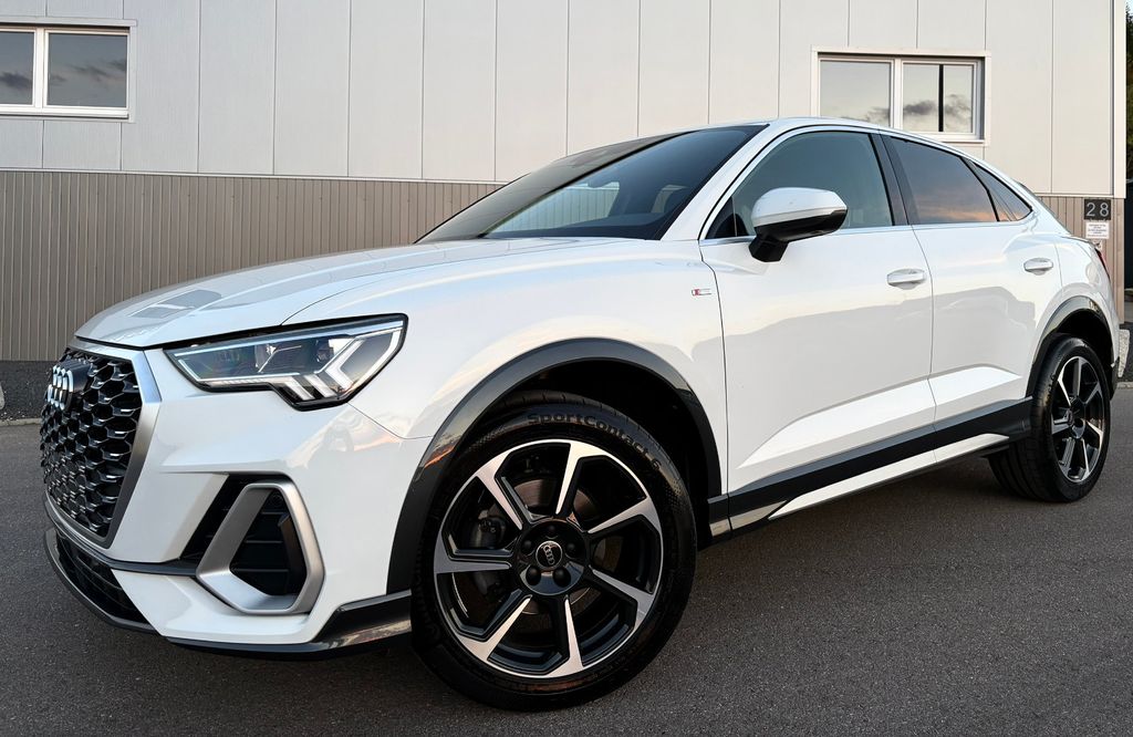Image of Audi Q3