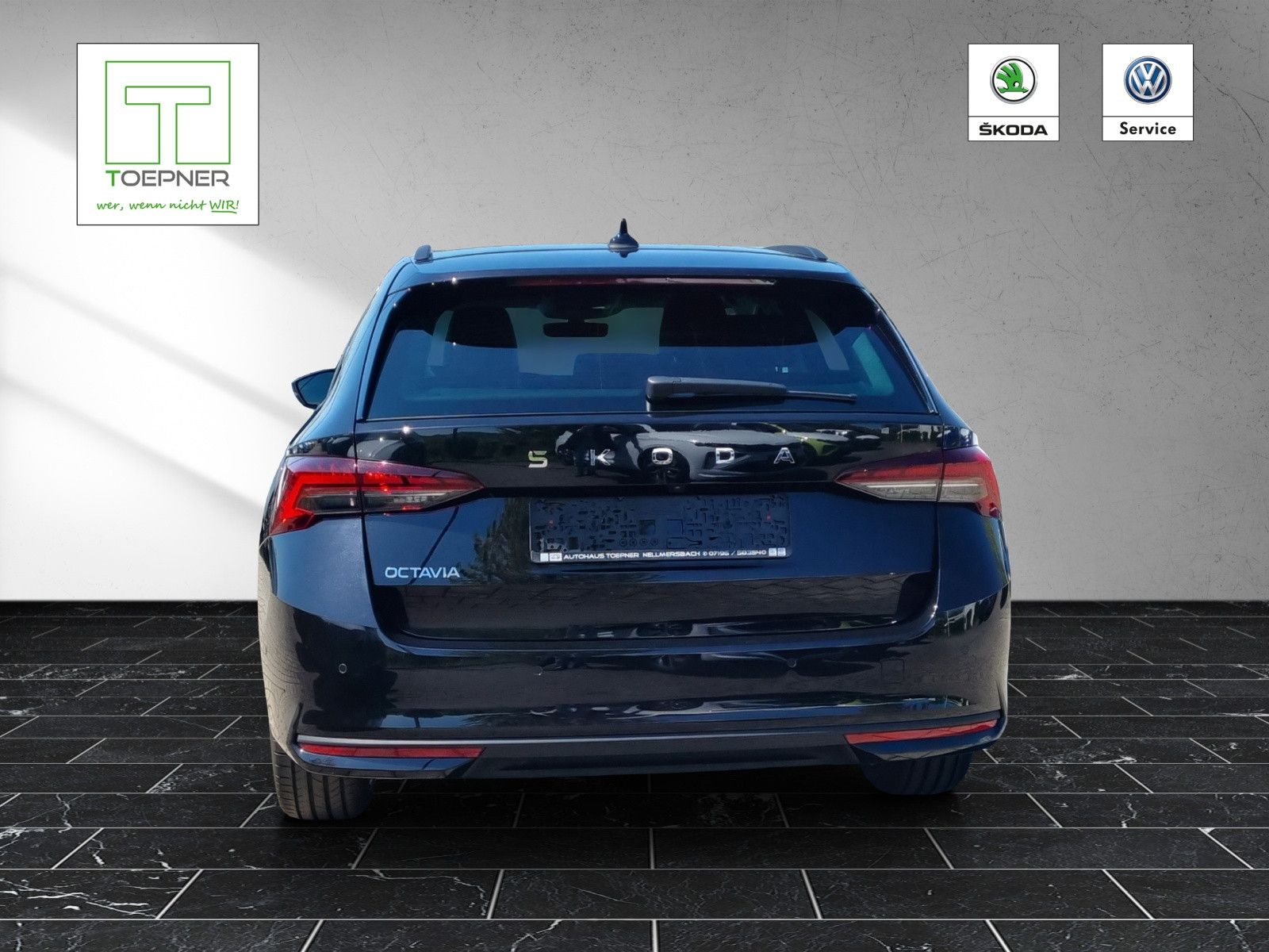 Fahrzeugabbildung SKODA Octavia Combi 2.0 TDI Tour PANO AHK Canton 18"