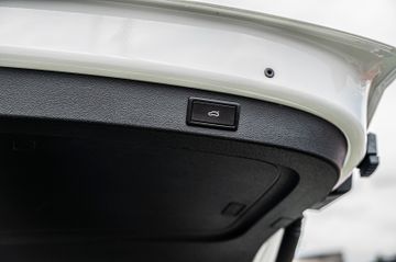 Fahrzeugabbildung SKODA Kodiaq 1.5 TFSI ACT|360°|AMBIENTE|AHK|TOTW.