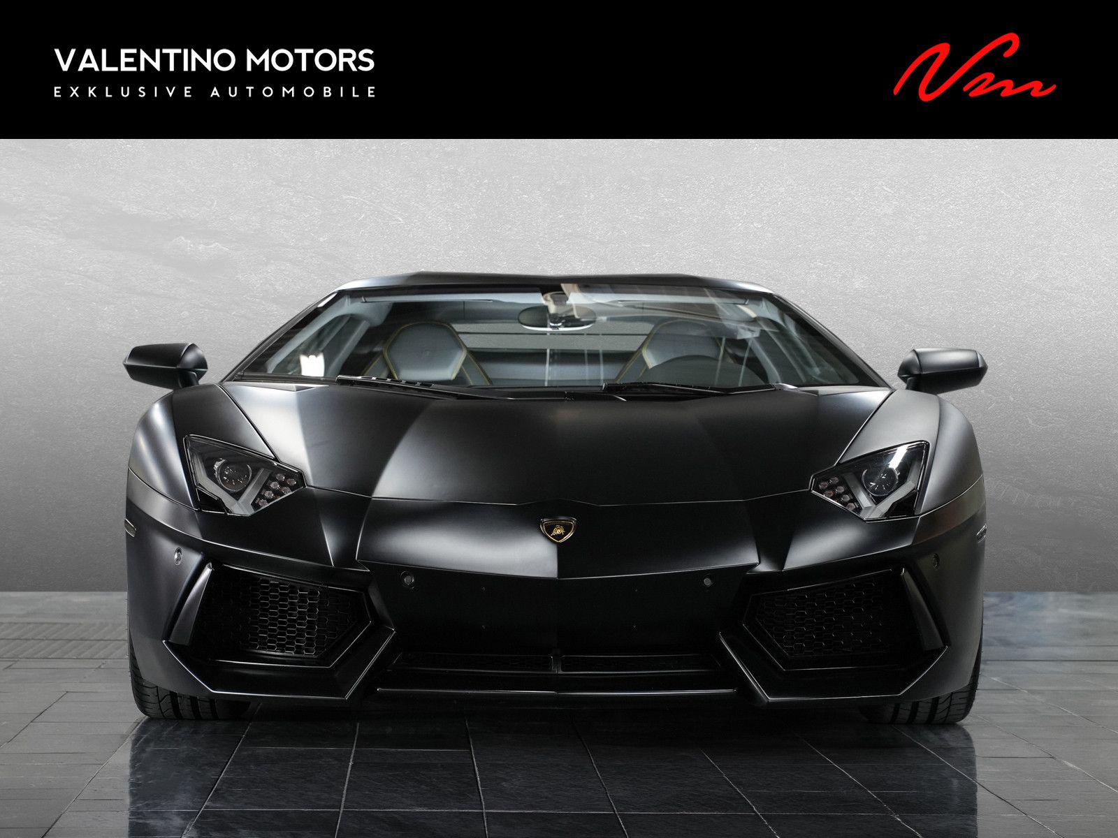 Fahrzeugabbildung Lamborghini Aventador LP700-4 - Nero Nemesis | Sport-AGA