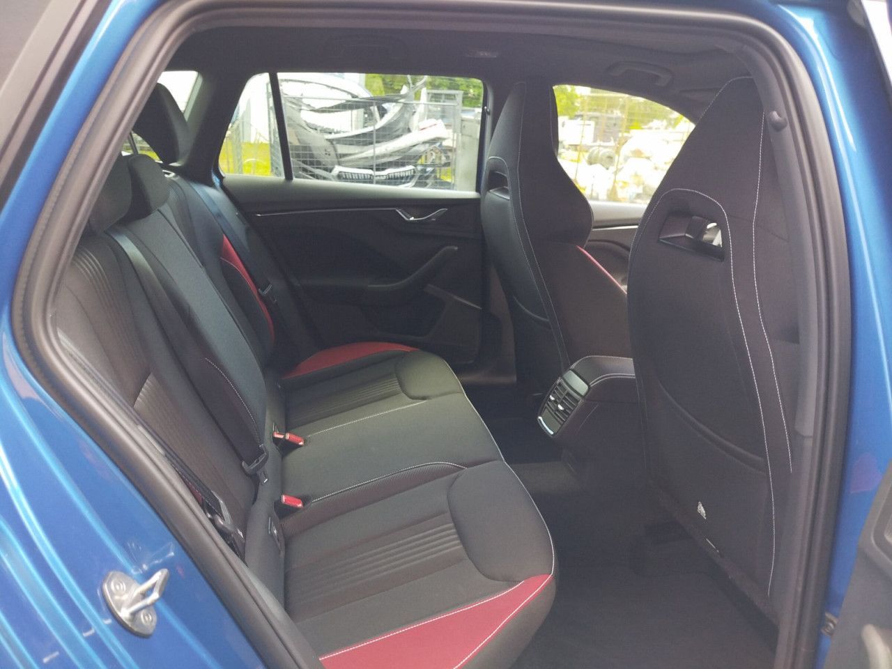Fahrzeugabbildung SKODA Kamiq Monte Carlo TS70/1.0 M5F