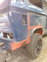Volkswagen T3 Caravelle Syncro WBX DJ Camper - blaue Volkswagen T3 Caravelle