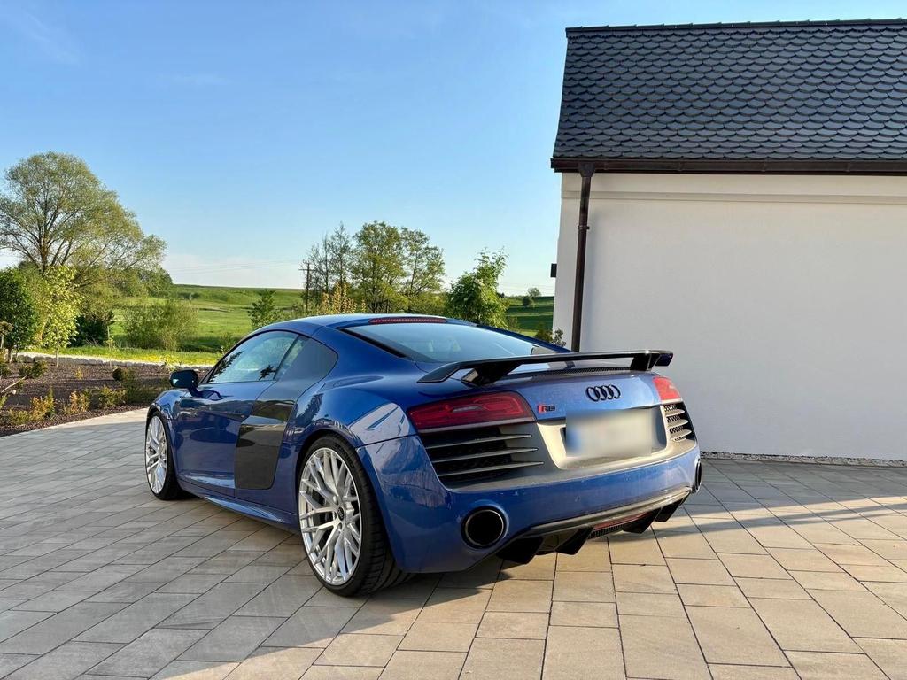 Audi R8